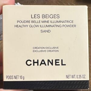 CHANEL Les Beiges Illuminating Powder - Sand